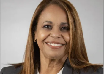 La Escuela de Farmacia de Ciencias Médicas recibe la acreditación por el término máximo de 8 años por sus altos estándares académicos